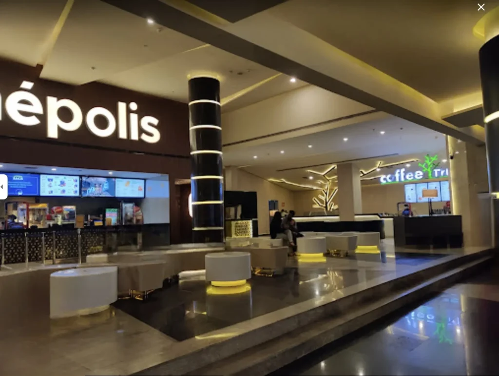 Cinepolis waiting area